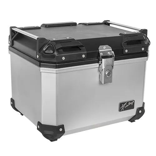 Caja portaequipaje Kinlley 47 L negra y plata con respaldo vista principal